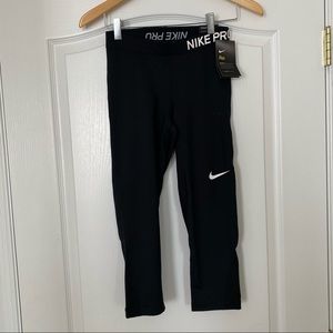 Nike Pro Capri Leggings